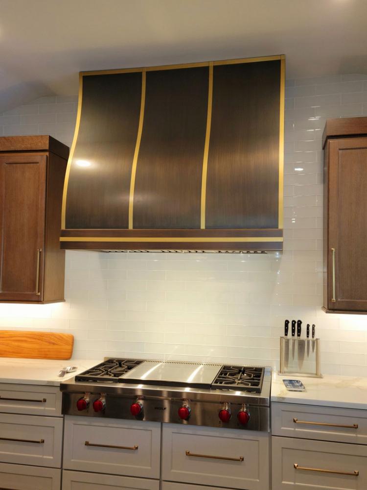 Black Kitchen Hood With Gold Trim Design Ideas