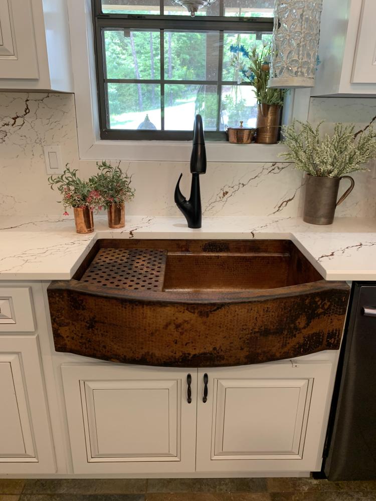 farmhouse sink