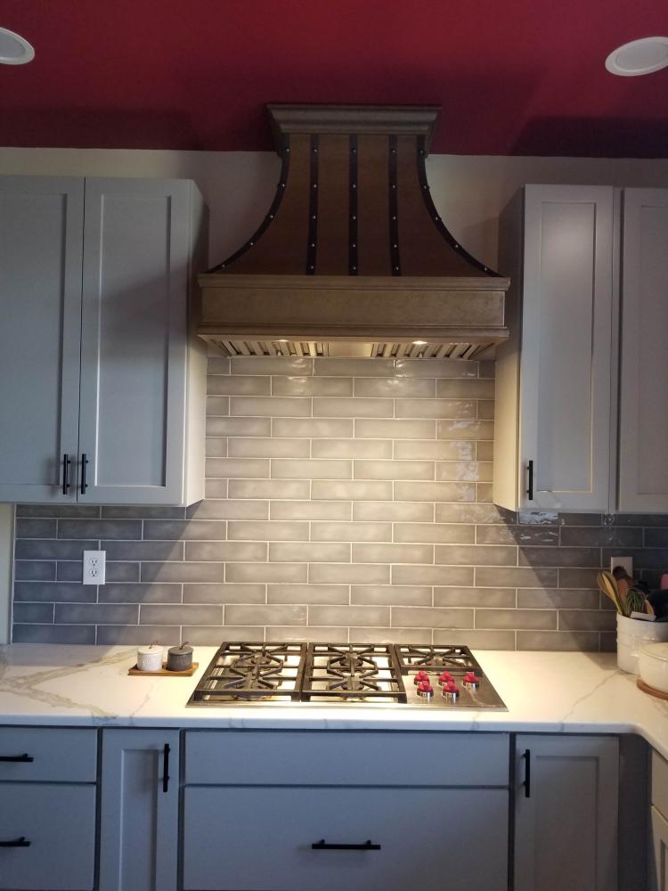 grey brick backsplash