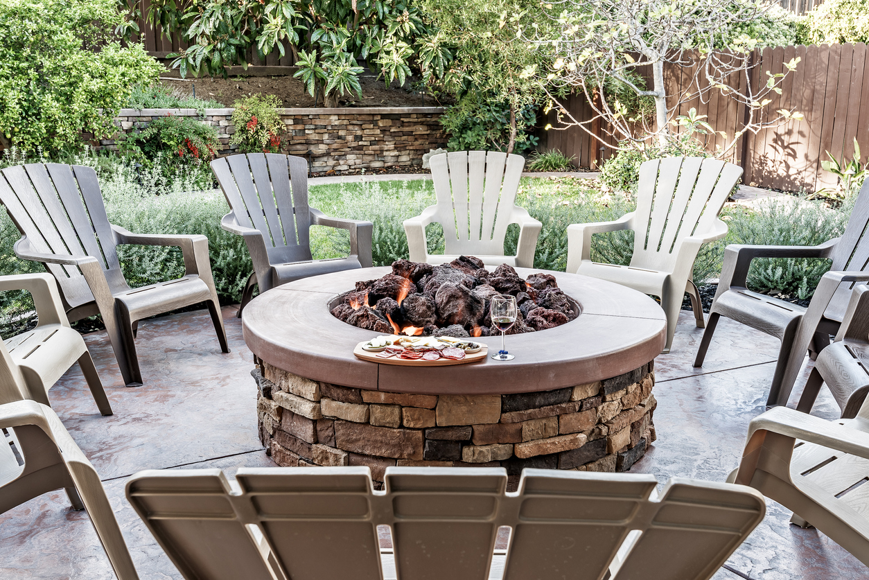 Benefits of Installing an Outdoor Fire Pit